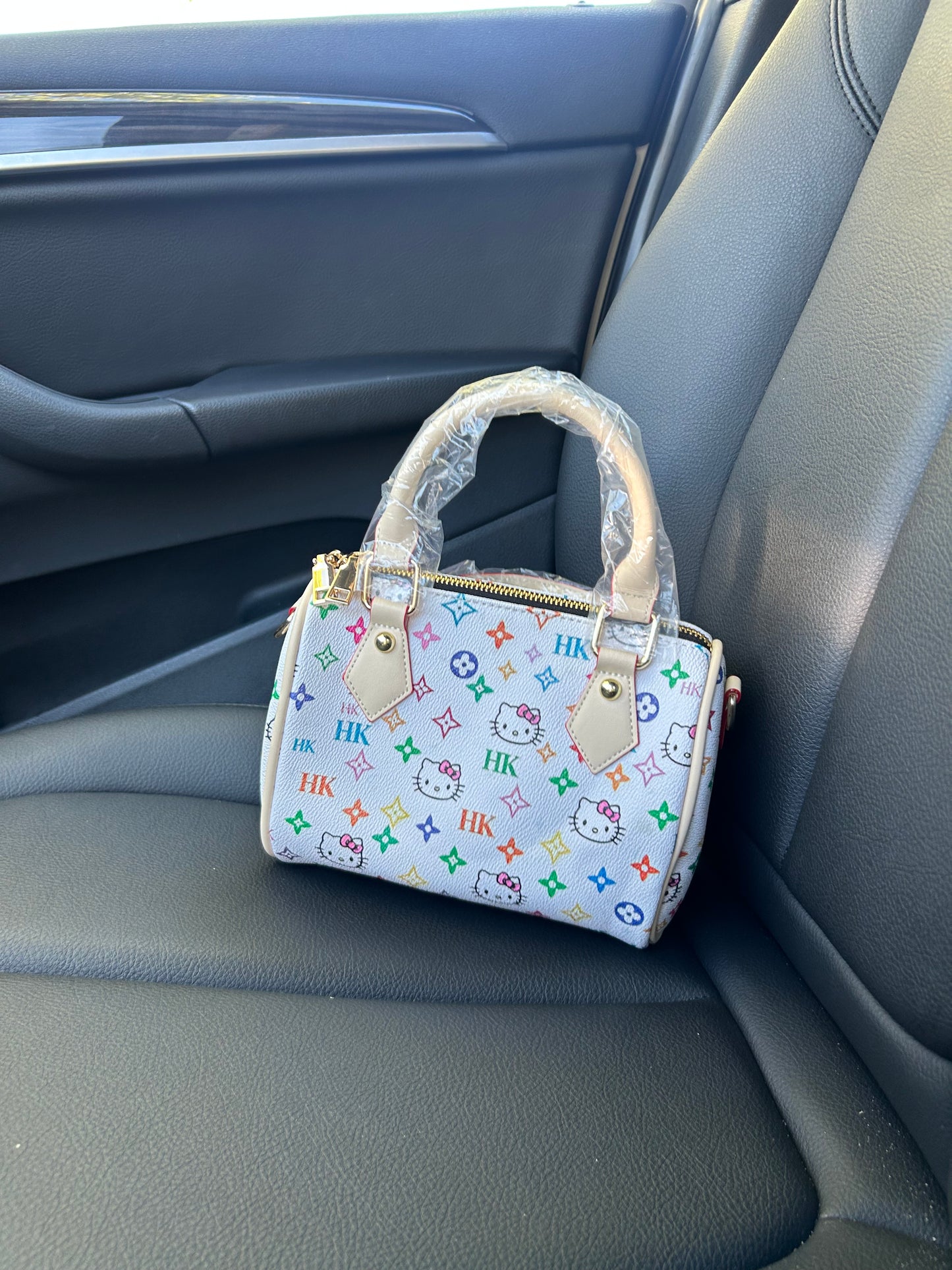 White/Colorful HK Pillowbag