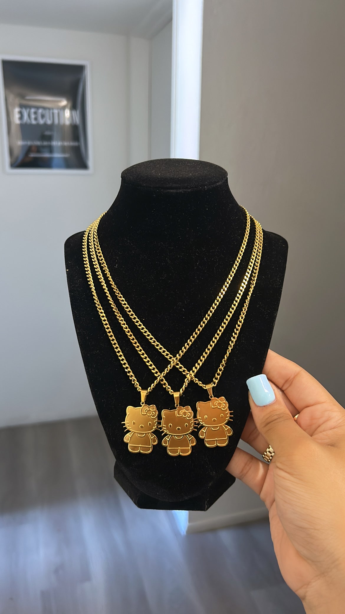 HK GOLD FULL BODY NECKLACE