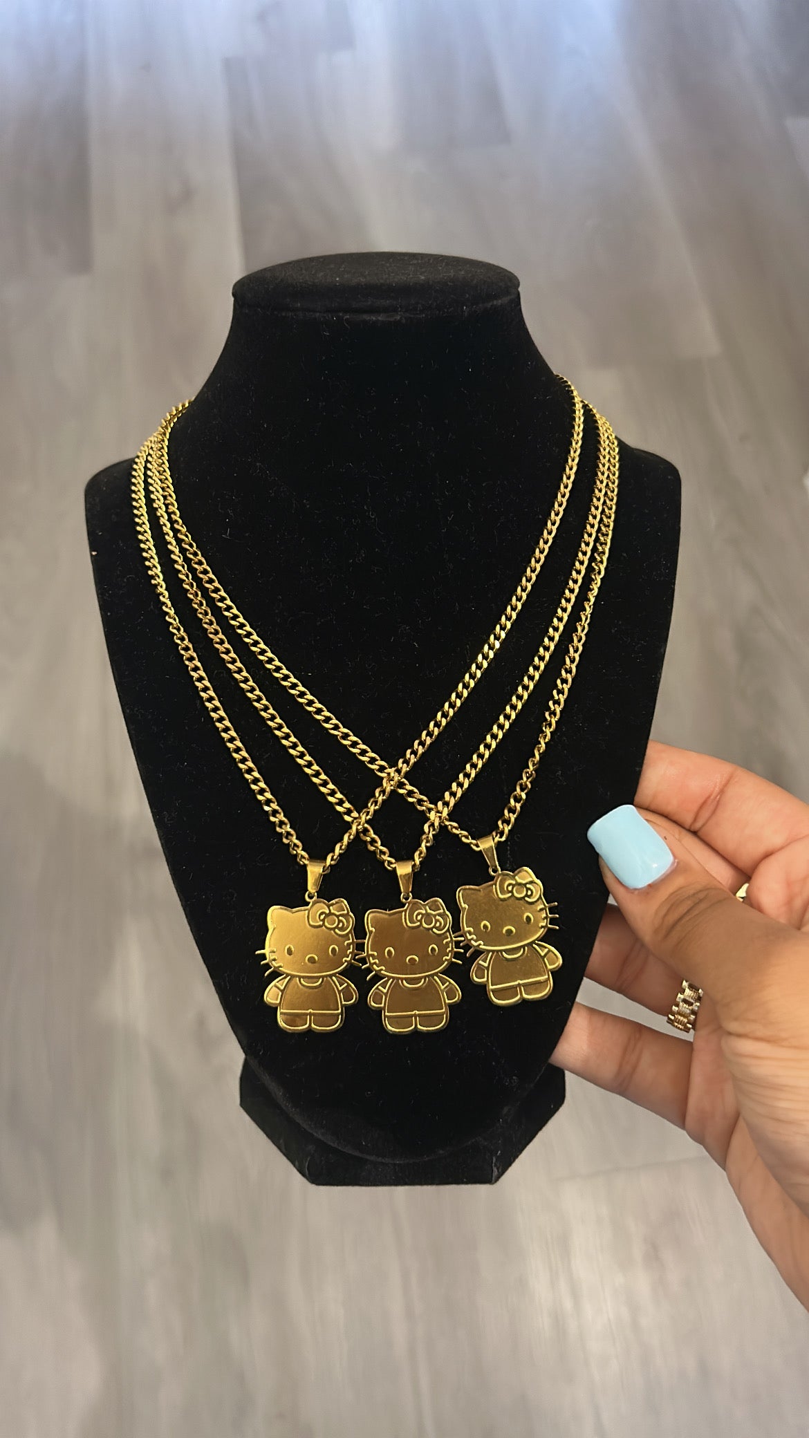 HK GOLD FULL BODY NECKLACE