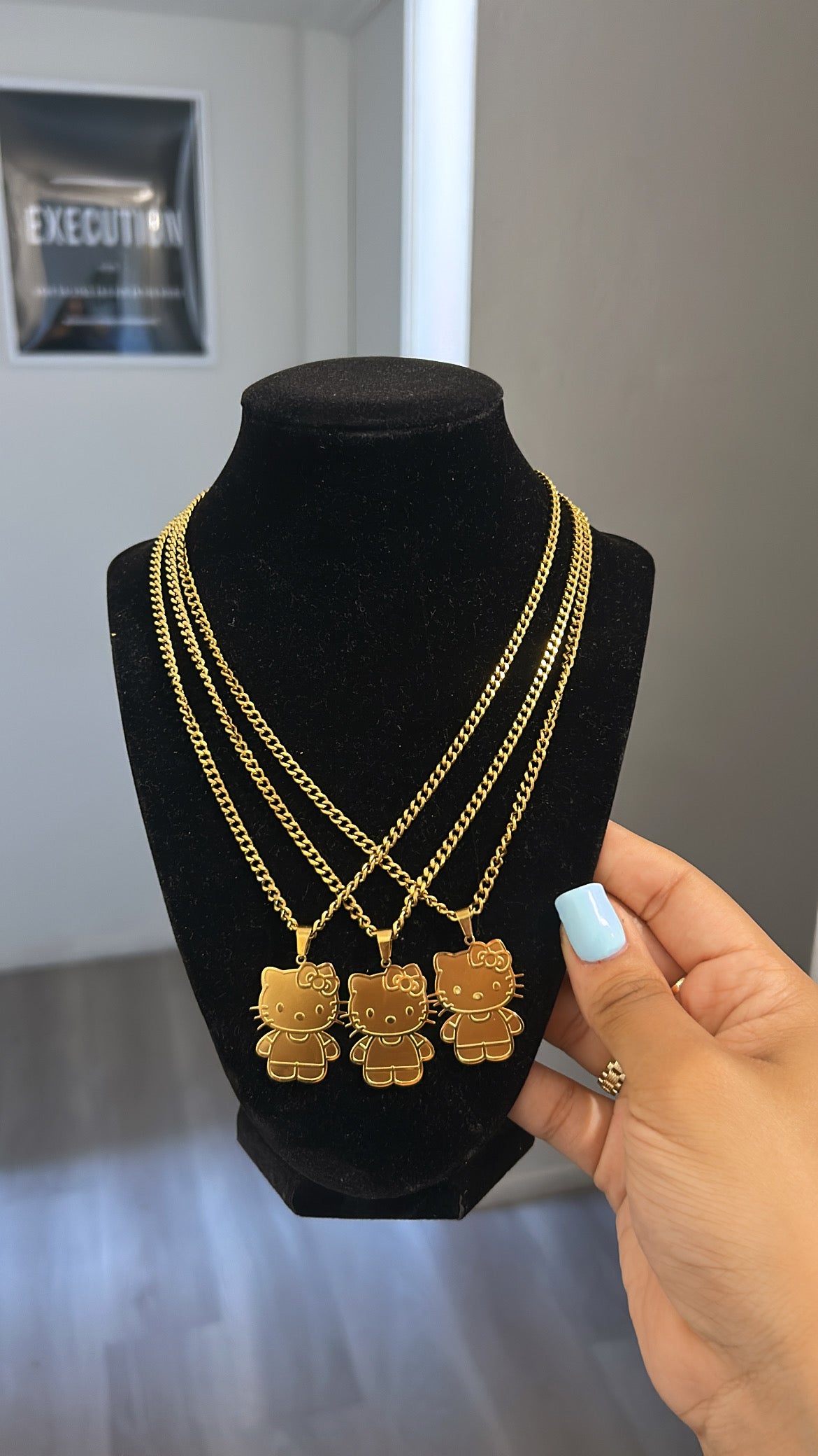 HK GOLD FULL BODY NECKLACE